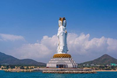 戶外景區大理石石雕大型三面觀音雕塑