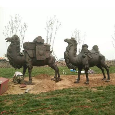 駱駝景觀，公園創意玻璃鋼仿銅沙漠動物