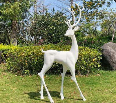 公園景區玻璃鋼白色梅花鹿雕塑