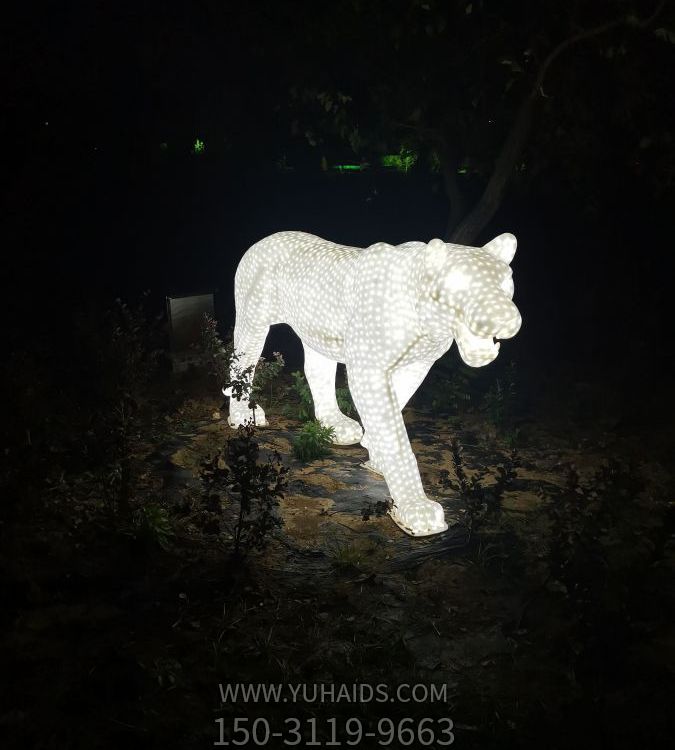 公園太陽能發光照明動物獅子雕塑